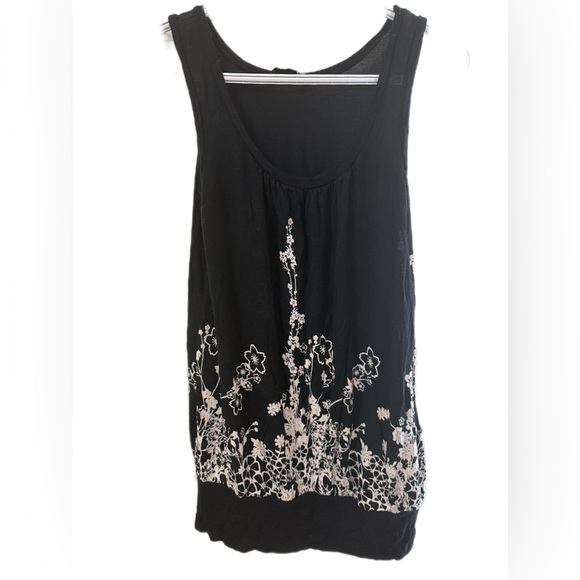 H&M Black Tank Top with White Floral Design - Picture 1 of 5